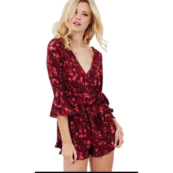 Free People All the Right Ruffles Shorts Feminine Romper In Berry Combo - Picture 1 of 9